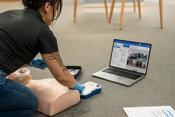 IDC RSV AED Laptop on floor